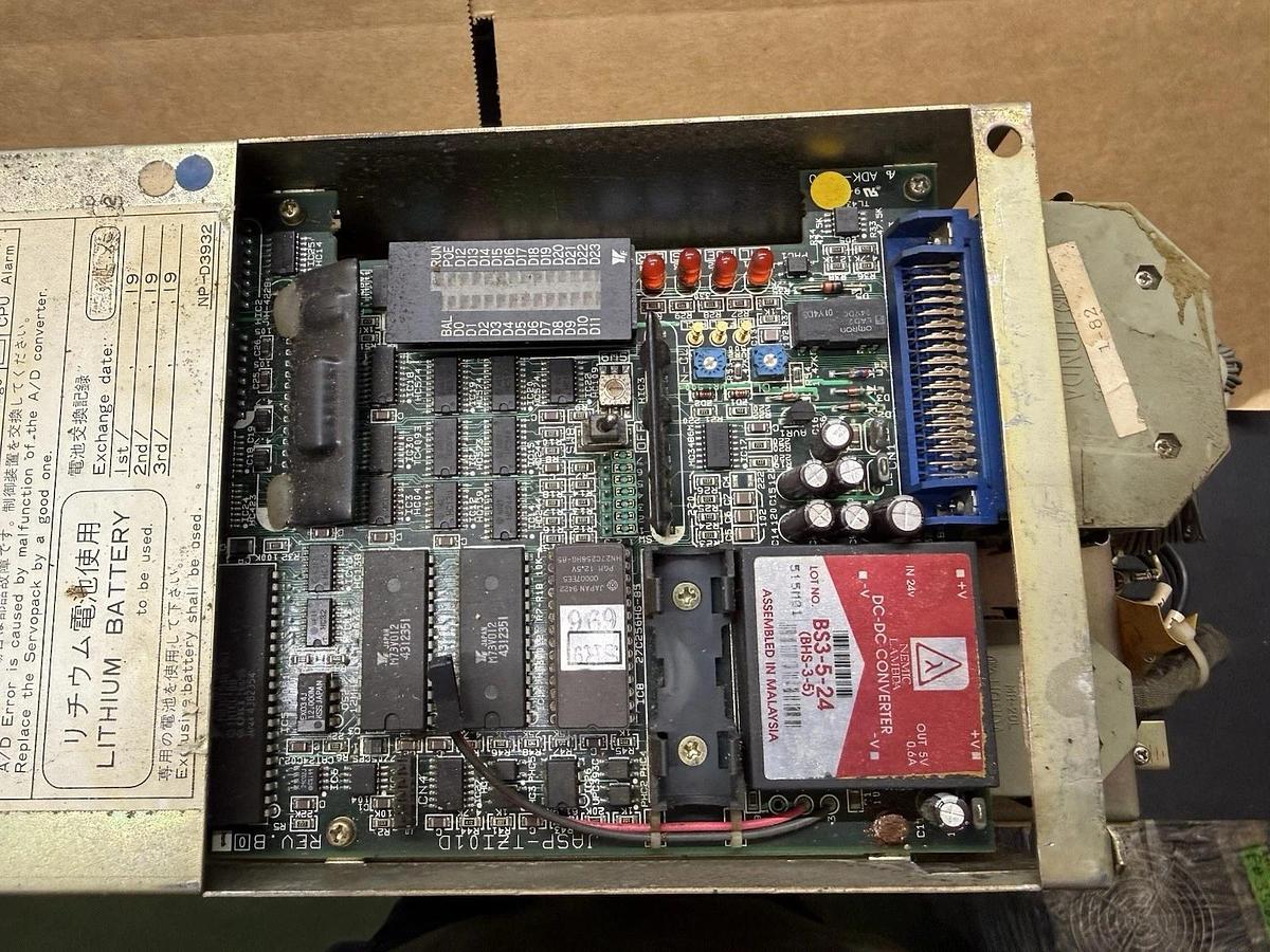 Used Yaskawa ServoPack Drive CACR-SR06TZ0SMY01A CACR-ST06TZ9SMY01A