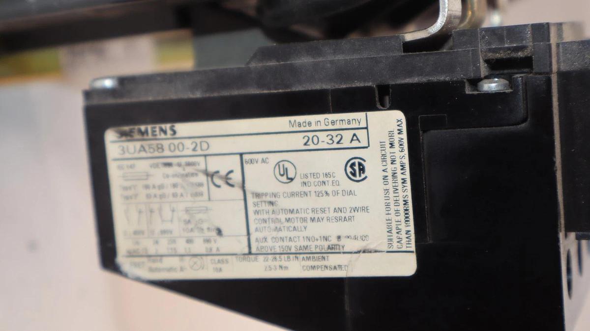 Used Siemens Reversing Starter Contactor CRL0F4622  24vdc Coil (Damaged)