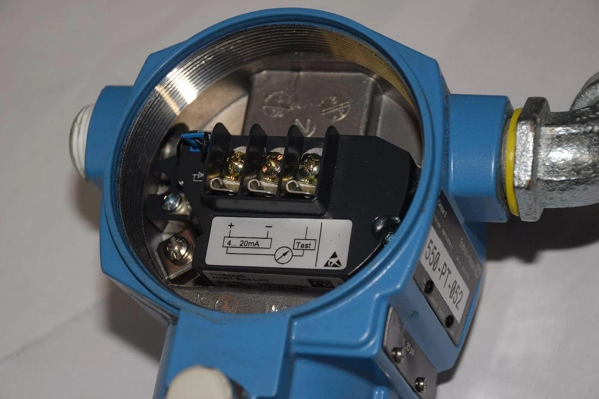 ENDRESS + HAUSER PMP75-29398/101 550-PT-052 0-30psi PRESSURE TRANSMITTER NEW