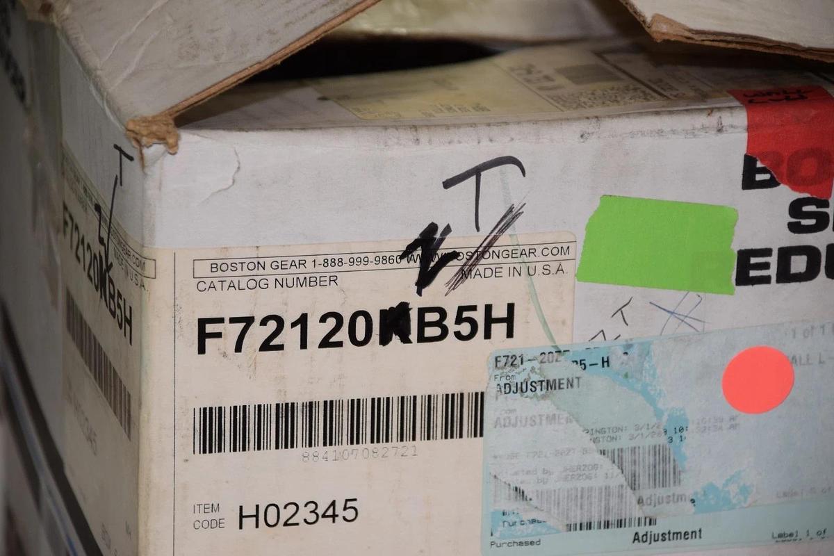 BOSTON GEAR F72120TB5H F72120KB5H GEAR REDUCER NEW