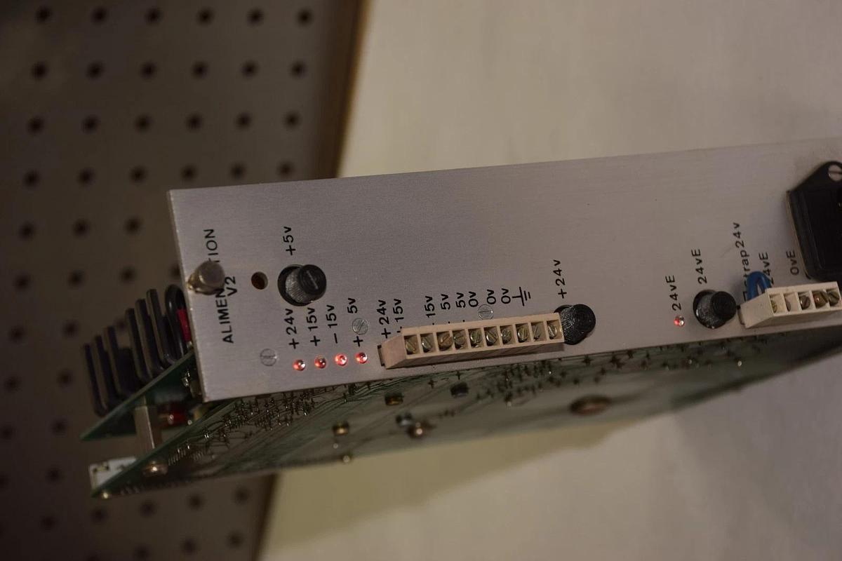 Used Num Alimentation V2  Power Supply  201001 D  220V