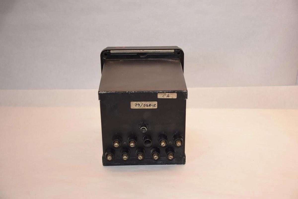 Used WESTINGHOUSE 289B870A09A 120-24V 60Cy Type SGR-12 Reclosing Relay