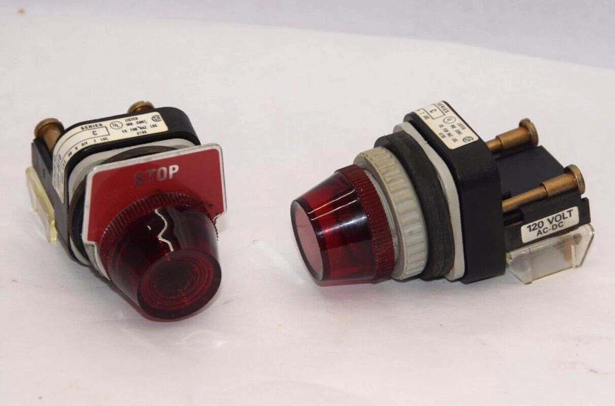 Used (Lot of 2) ALLEN BRADLEY 800H-QR10 Series C Red Indicator Light