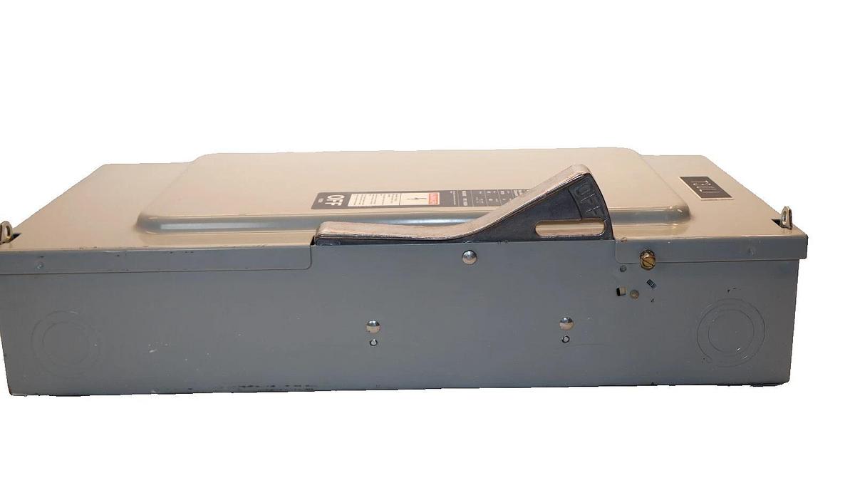 Used SIEMENS I-T-E Enclosed Switch NF353 Ser A 100A 100 Amp 600Vac 3 Phase Heavy Duty