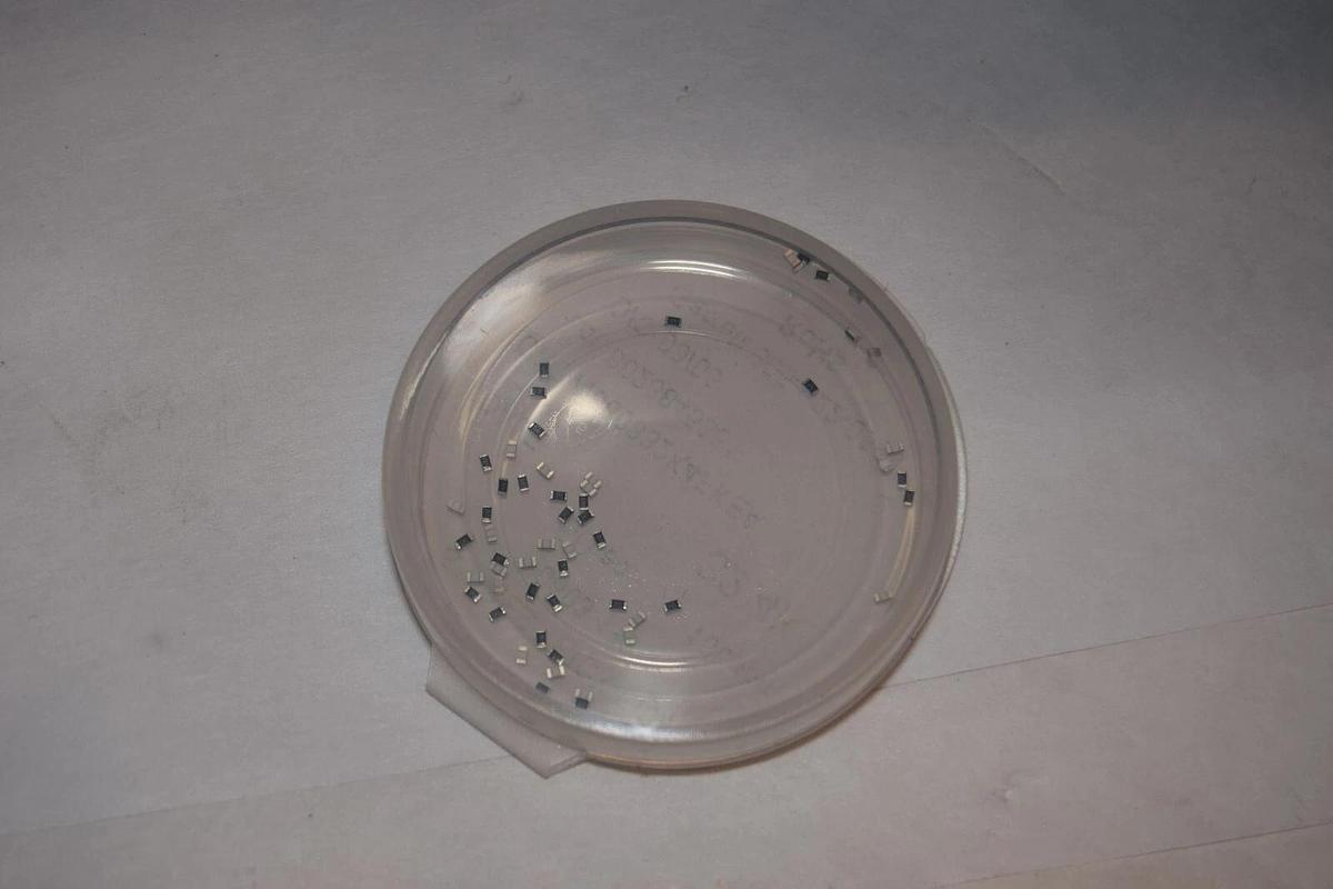 Lot 20 Drawer GARRETT VISHAY DALE CRCW0603 0603 SM Suface Mount 1% Resistor Kit