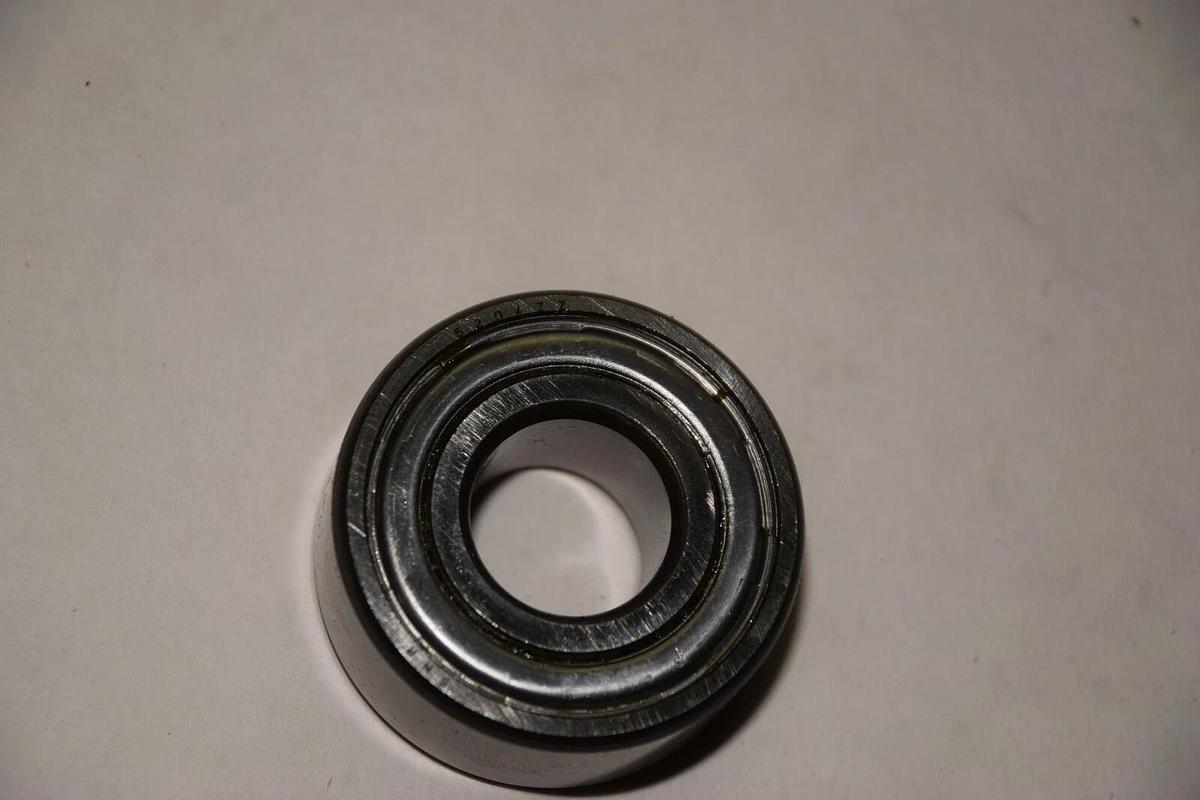 SNF 5204ZZ 5204.ZZ BALL BEARING NEW