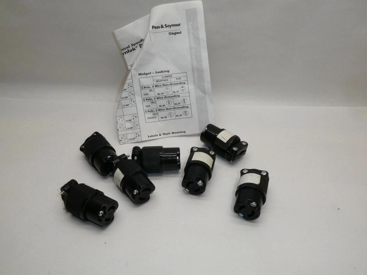 (NEW - Lot of 7) PASS & SEYMOUR ML-1 15Amp A 125V Midget-Locking Receptacle