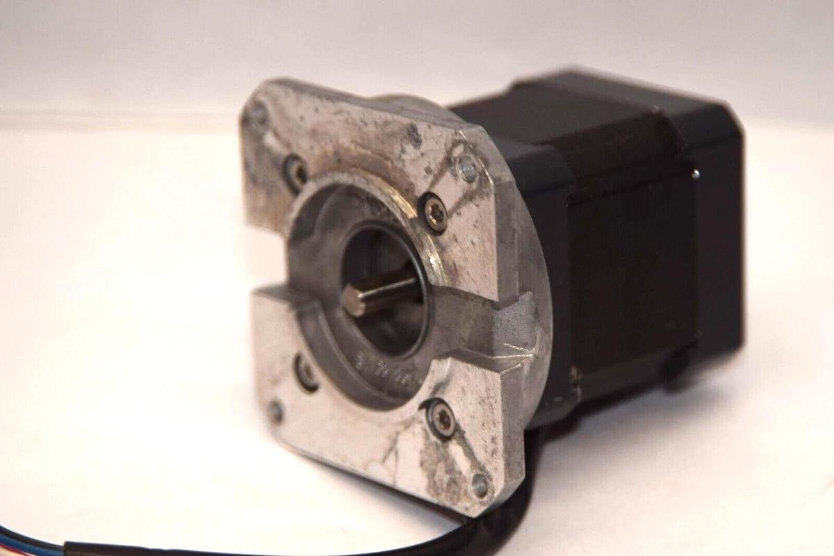 Used VEXTA ORIENTAL MOTOR PK245-01A-C62-2 4V 1.2A 2-Phase Stepping Stepper Motor