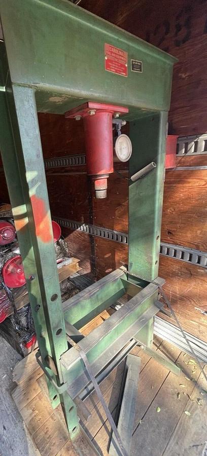 Used Carolina tool and equipment  CBP-1200  50 ton hydraulic Shop press CBP1200