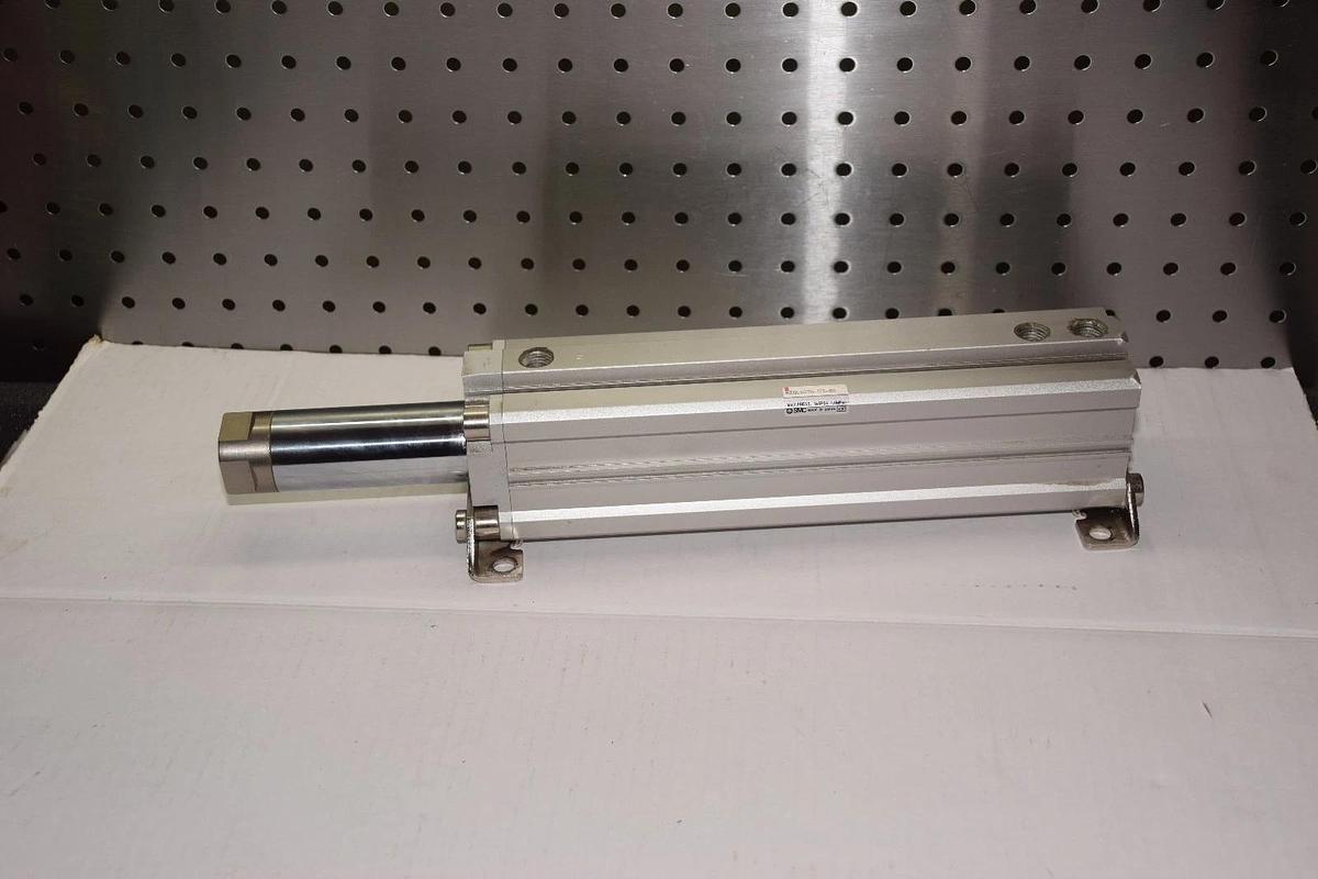 Used SMC RZQL50TN-175-80 RZQL50TN17580 145psi 1-3/8" 4" STROKE AIR CYLINDER