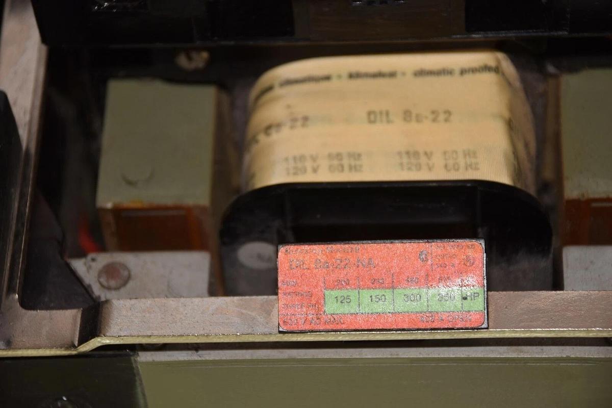 (NEW) KLOCKNER-MOELLER DIL 8A-22-NA DIL8A22NA 110/120V 50/60Hz CONTACTOR