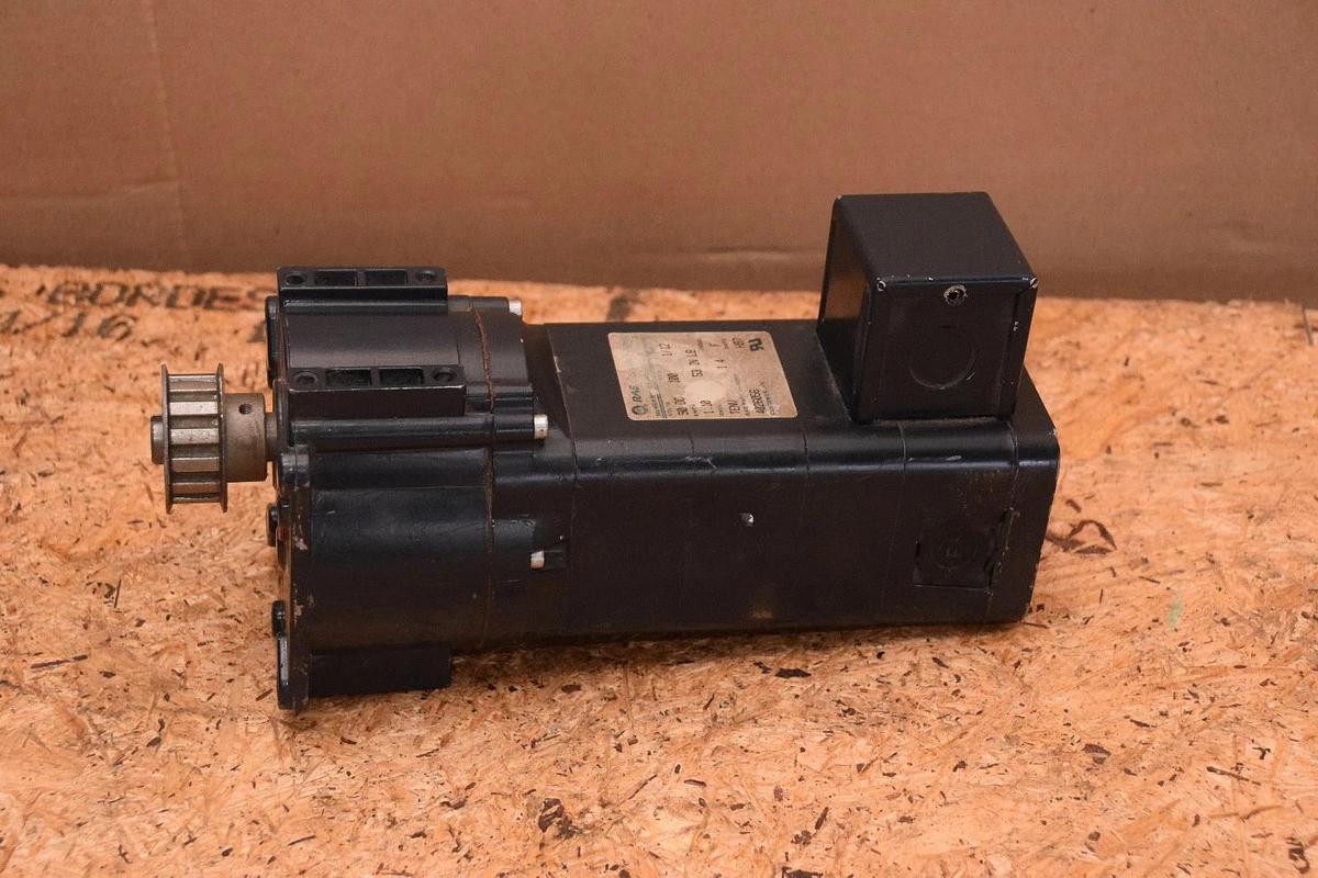 Used RAE 4026056 90V DC  100RPM 1/12 HP 1.10A  53 IN.LB.