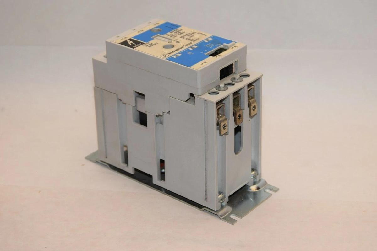 Used WESTINGHOUSE W201K2CF 1A96693G01 A.H09 C930521 Size 2 45A 120V Coil Contactor