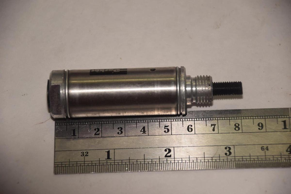 PARKER .75NSR00.5 FA 1/2" STROKE 3/4" BORE SINGLE ACTION CYLINDER NEW