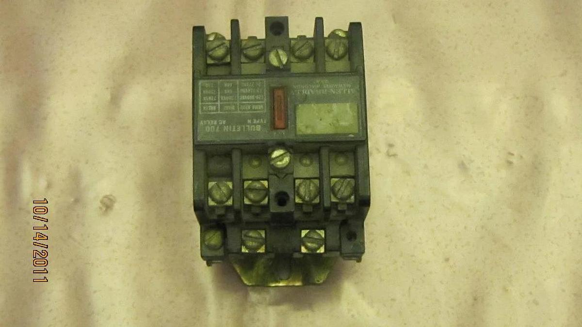 Used Allen Bradley Overload Relay 700-N200A1 700-NA20 700 NA20 700NA20 120V