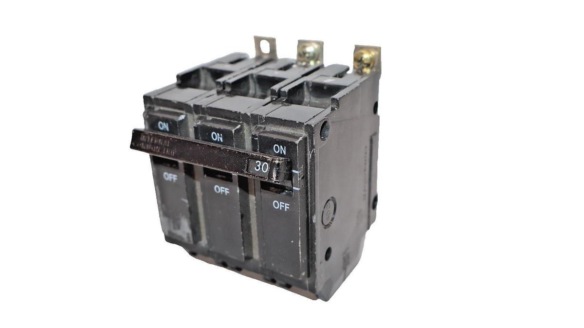 GE General Electric Circuit Breaker THQL330 30A Amp 3Pole (NEW)