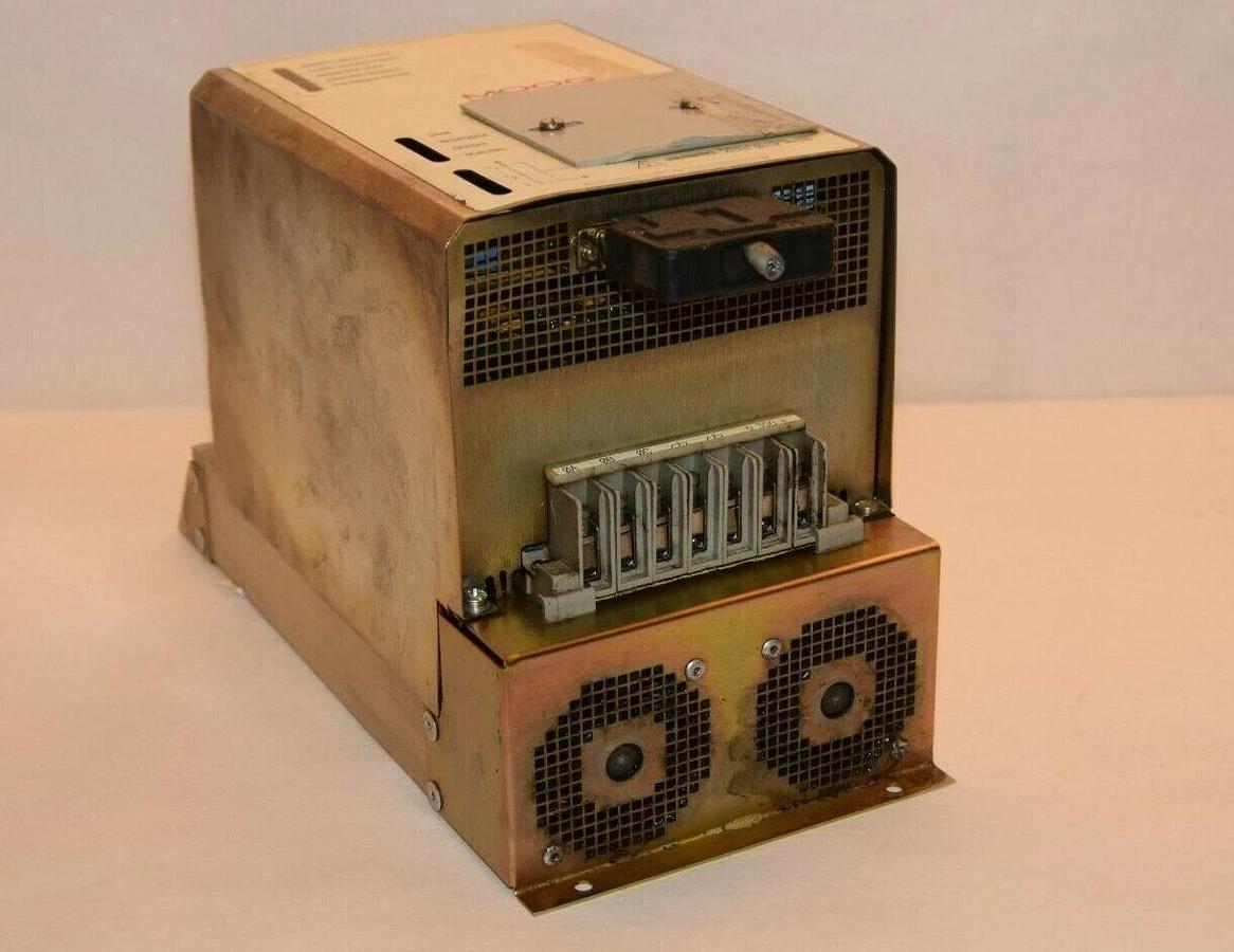 Used MOOG 152J453A 40A Brushless Servo Controller Drive