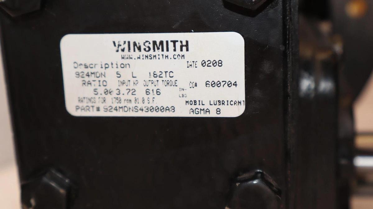 Refurbished Winsmith Gear Box Speed Reducer LEFT Ang 924MDN 5L 182TC 924MDNS43000A8 5:1 *Ref