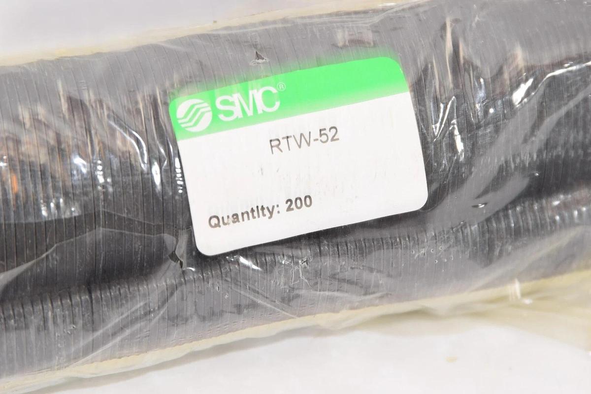 (NEW - Pack of 200) SMC RTW-52 RTW52 Snap Ring