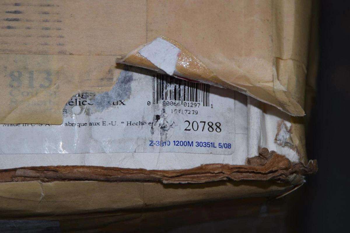 (NEW) MOOG 81320 , 20788 , 16417279 Dodge 3500 Ram Coil Spring Set