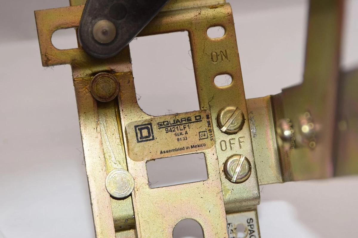 Used SQUARE D 9421LH3 Ser. A / 9421LF1 Ser. A / 9421LS12 Ser. C Disconnect Assembly