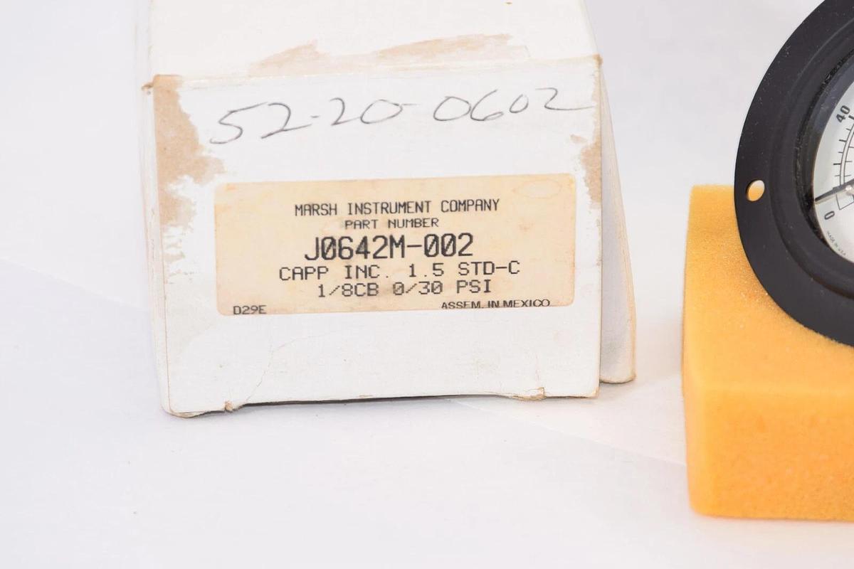 (NEW) MARCH INSTRUEMNT J0642M-002 1.5" Face 0-30psi 1/8" NPT Pressure Gauge