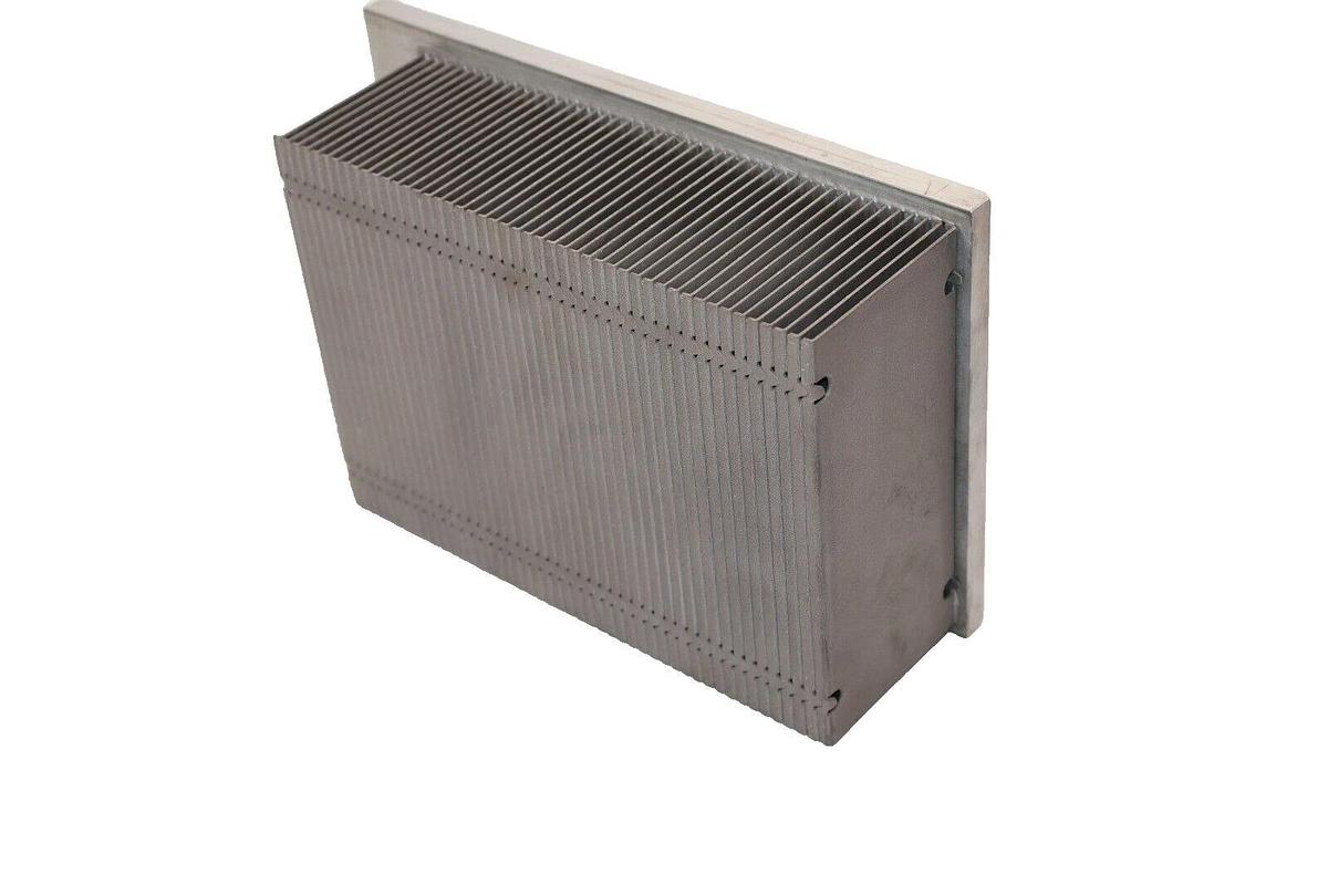Used Approx. 8" x 5" x 3" Aluminum Heat Sink