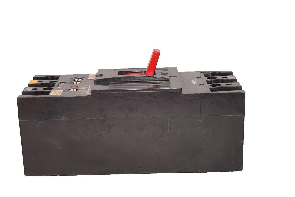 Used GE General Electric THFK236F000 , E11592-R 3 Pole 225A 600V Circuit Breaker