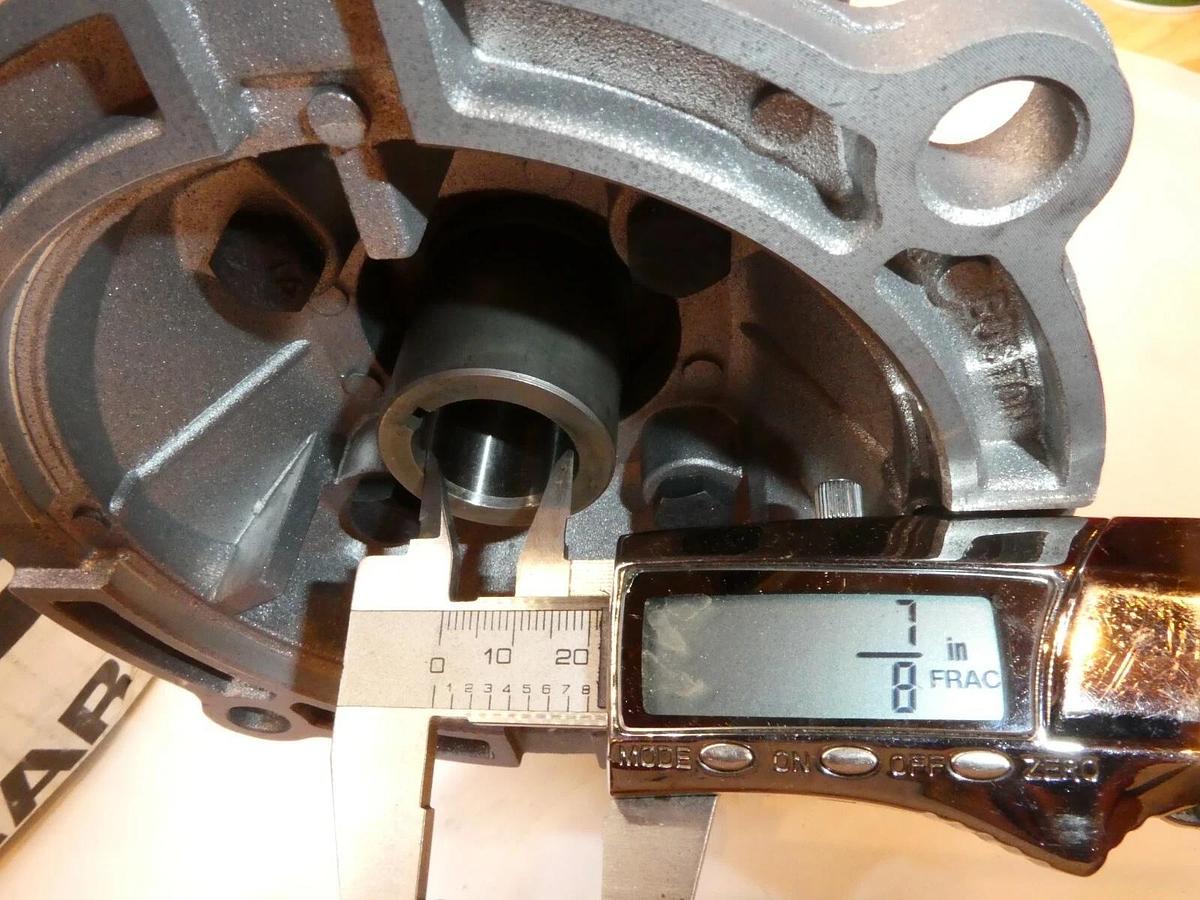 (NEW) BOSTON GEAR HF72425B7HP20 7/8" 1-1/4" 1.55Hp 25:1 Ratio Speed Reducer