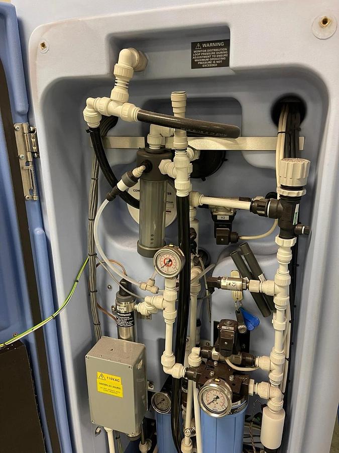 Used ELGA CN200RDM1-115-US Centra R-200 Packaged Central Laboratory Water Purifier