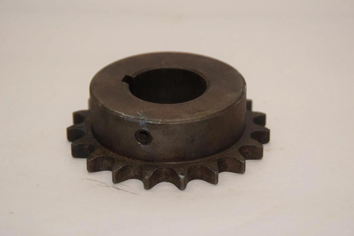 (NEW) MARTIN 40BS19 1-1/4" Bore 19 Teeth Sprocket