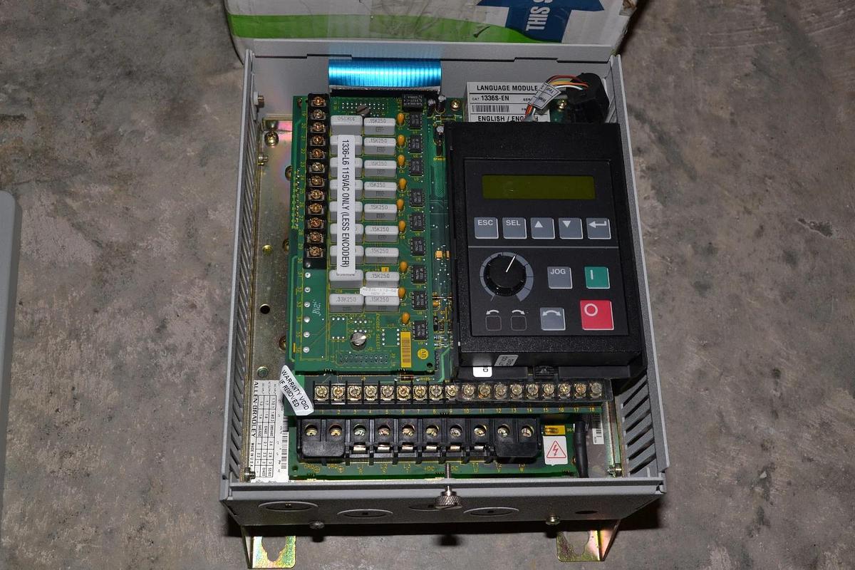 ALLEN BRADLEY VARIABLE SPEED AC DRIVE 1336S-BRF10-AA-EN-HA1-L6 SER D