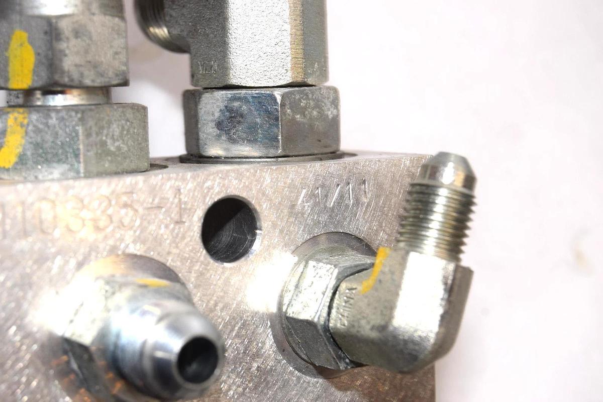 Used Sun Hydraulics M10335-1 41/11 Manifold Valve Block