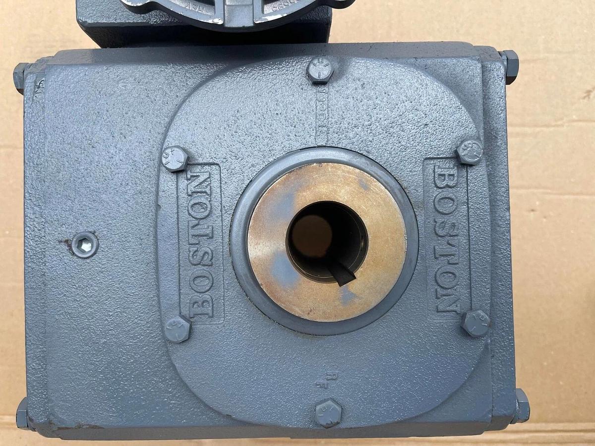 BOSTON GEAR Double Reduction Speed Reducer Worm Gear Box HFWA738C600B5HP26 600:1