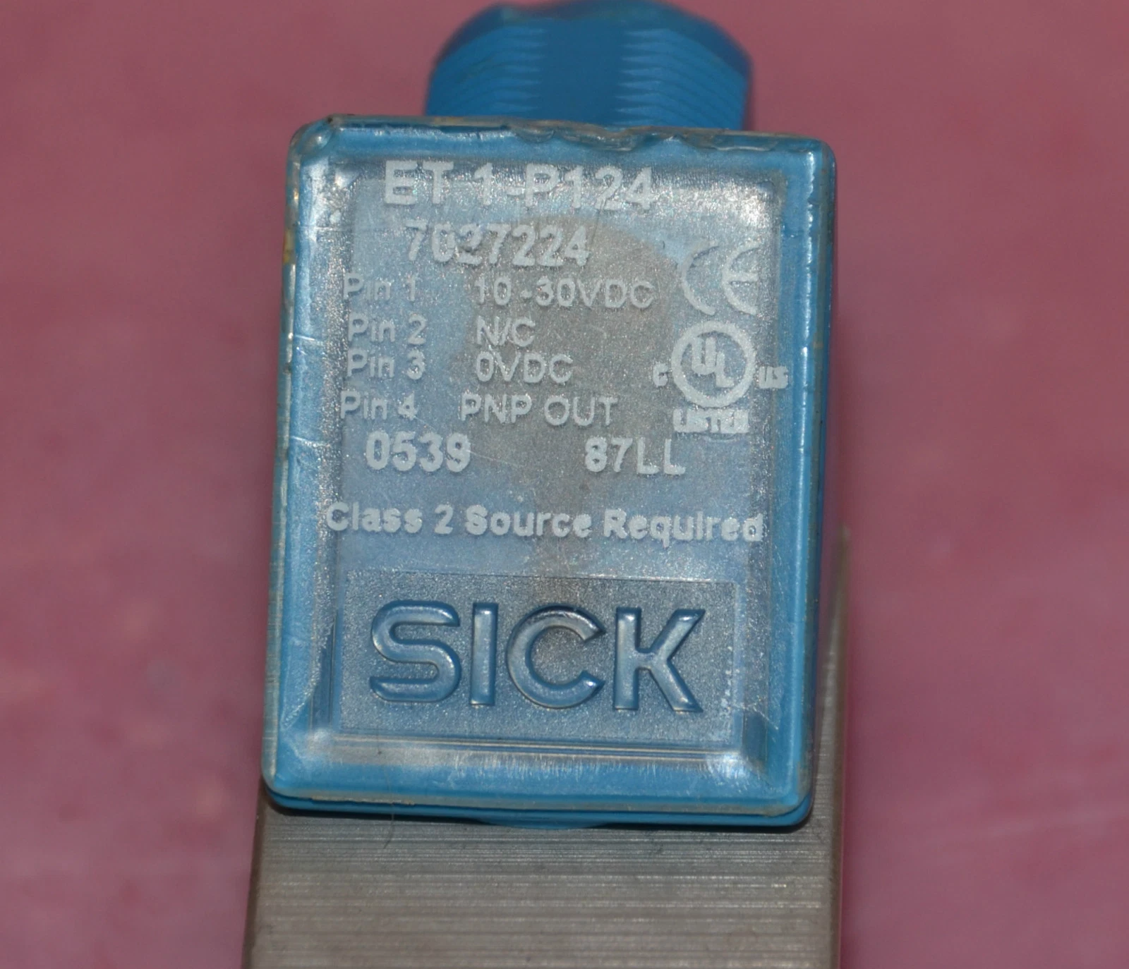 Used SICK PHOTOELECTRIC REFLEX SENSOR ET 1-P124 ET1P124 ET 1 P124