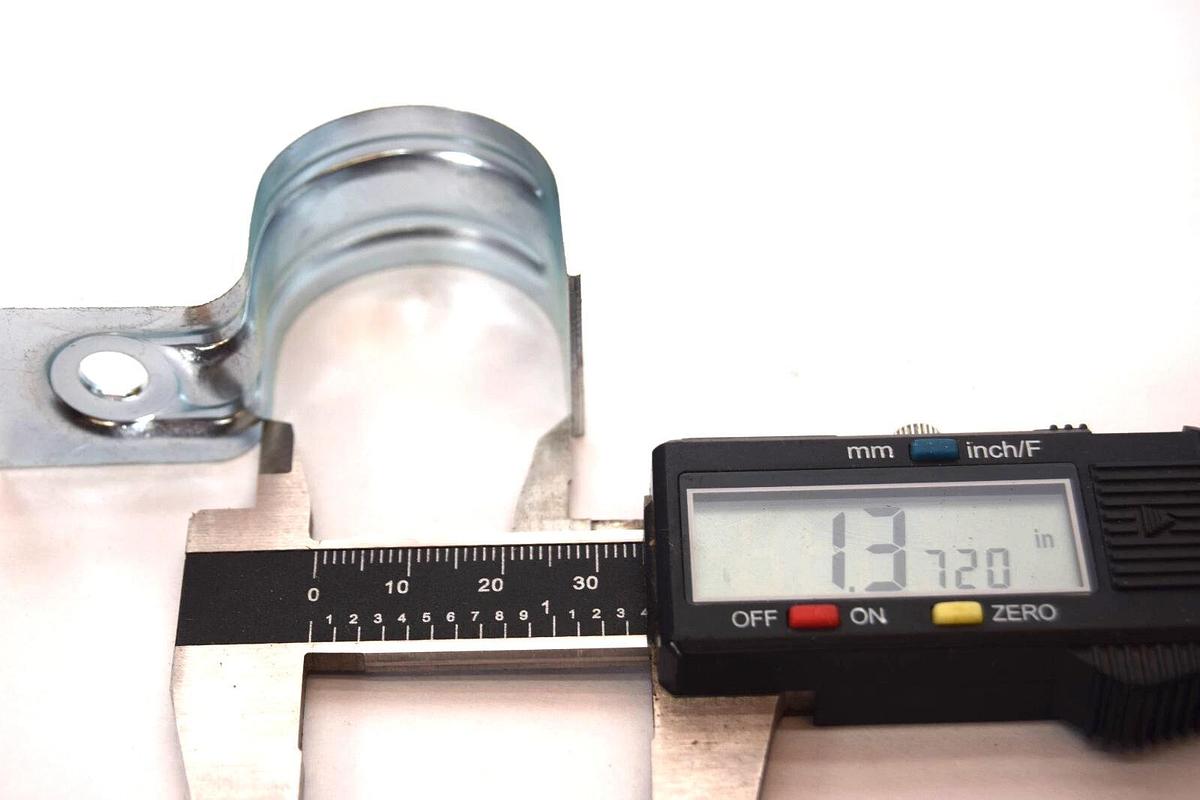 (Lot of 70) JIFFY 1" One Hole Conduit Strap P-Clamp NEW