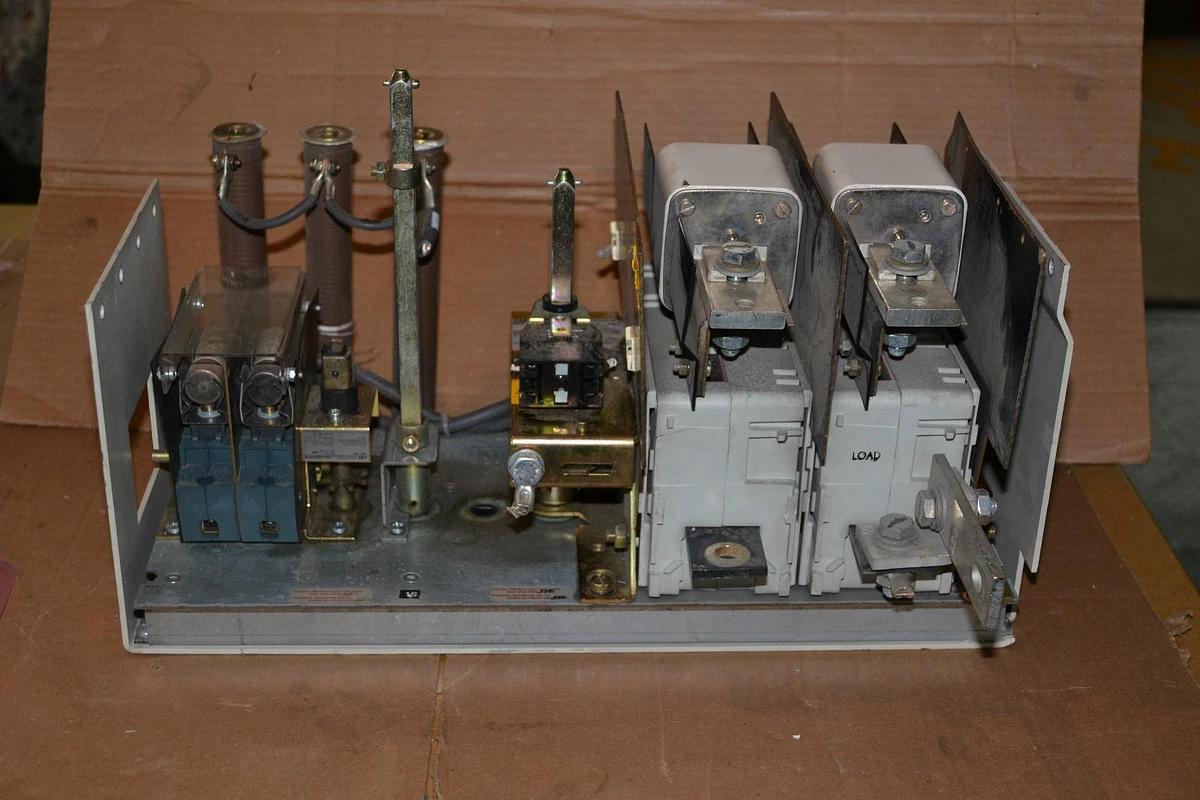 Used ABB DISCONNECT OESA PC60/600-1 OESAPC60/600-1 OESA-F600JT6-2/PTM 600 Amp A 600a