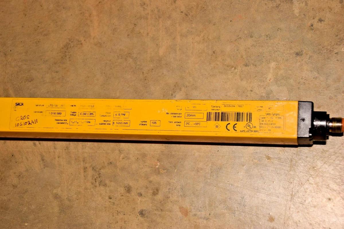 Used SICK C2000 C20S-105102A11 1050mm SAFETY LIGHT CURTAIN