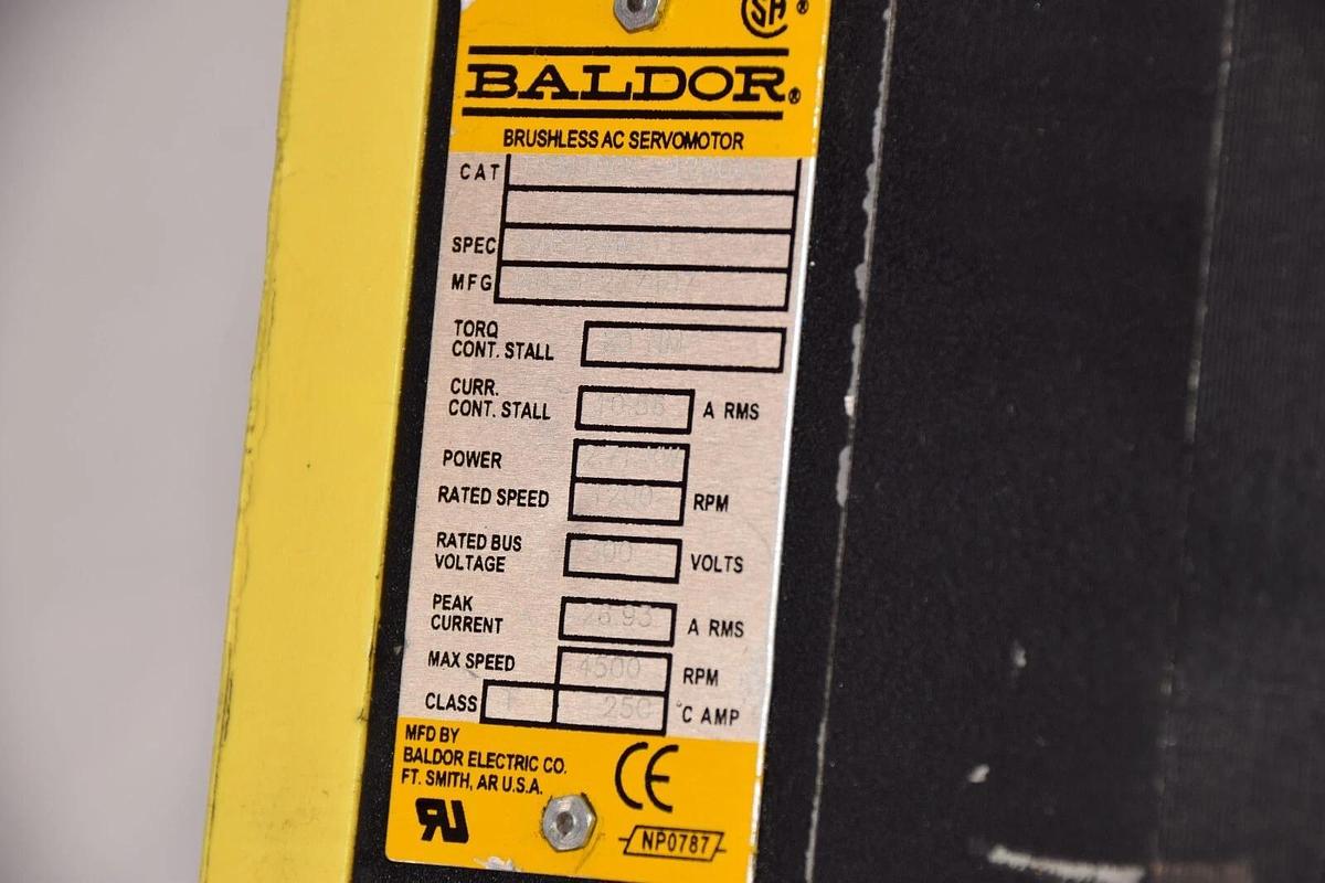 Used Baldor Brushless Servo Motor BSM100C-4250AA S4P124W111 W050L277407 20nm 2.71kw
