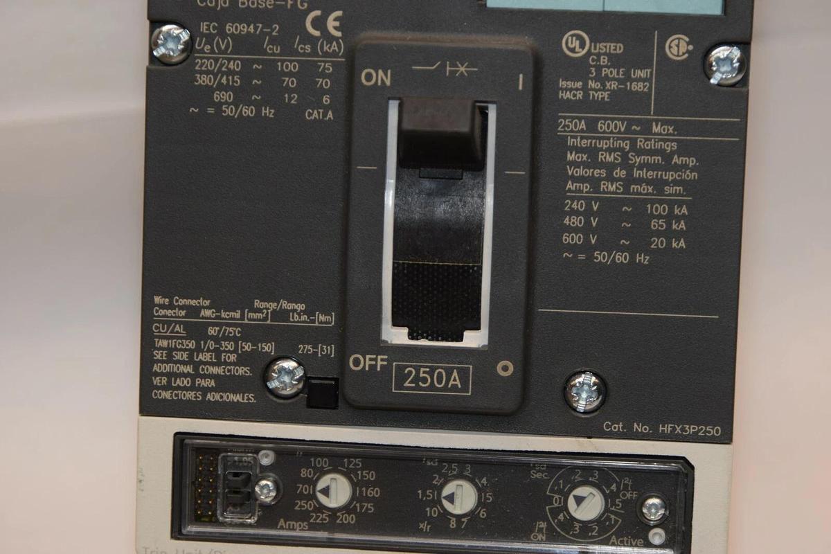 SIEMENS 3VL3125-2GE33-0AA0 CIRCUIT BREAKER 600V 250 Amp 3P HFX3P250 HFGA NEW