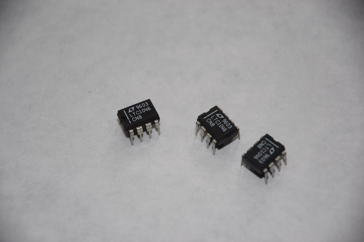 (LOT OF 3) LINEAR TECHNOLOGY LTC1046 CN8 8-DIP INTEGRATED CIRCUIT NEW