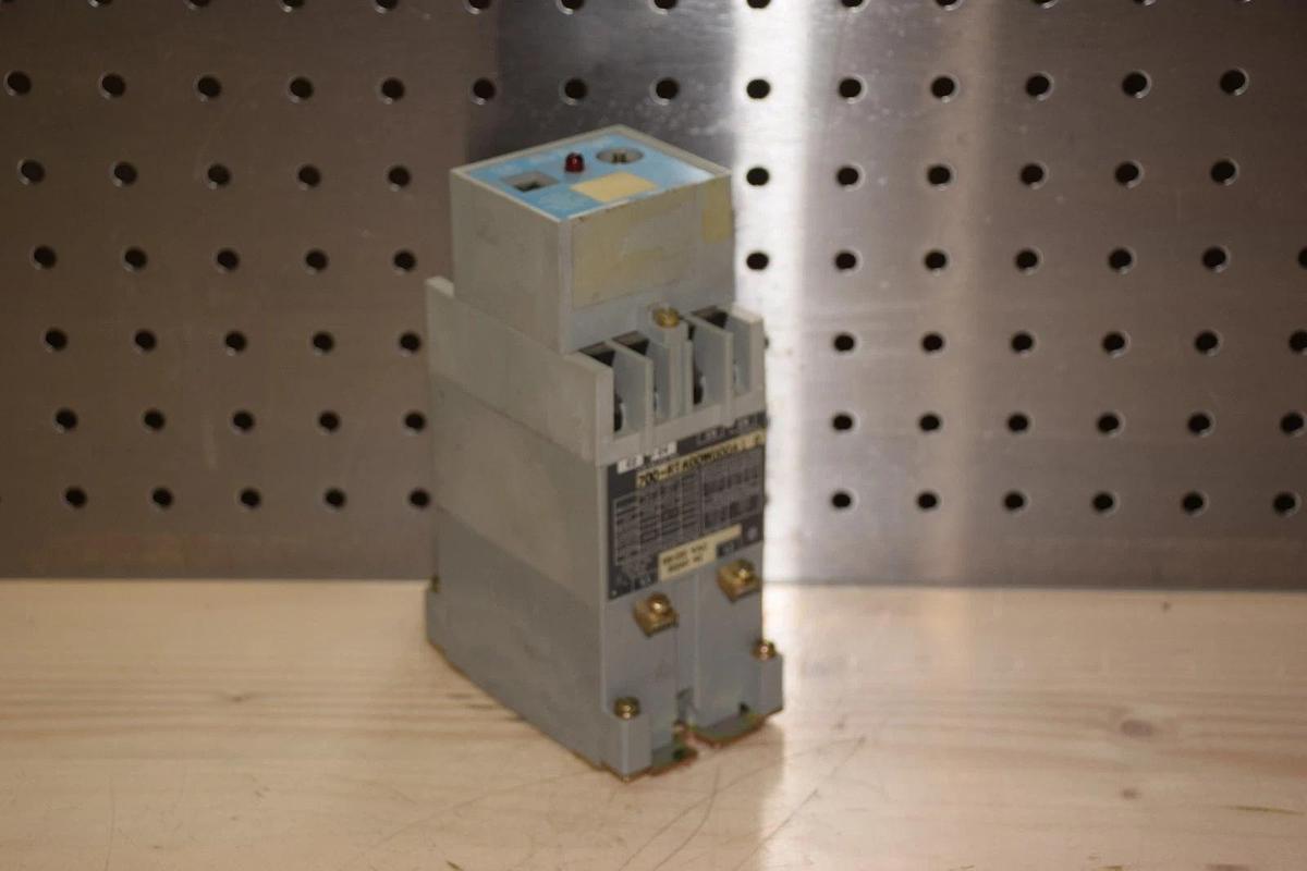 ALLEN BRADLEY 700 Type RT Solid State Timer 700-RTA00W000A1 Ser.B 110-120v Coil
