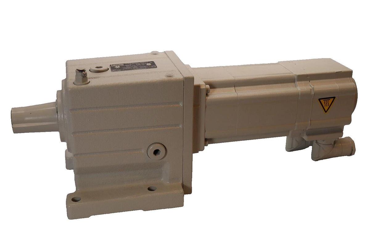 Lenze Gear Motor Gearbox GST05-2S VBR 09HC41 MCS09H41LRS0B0 1.6kW 160v (NEW)