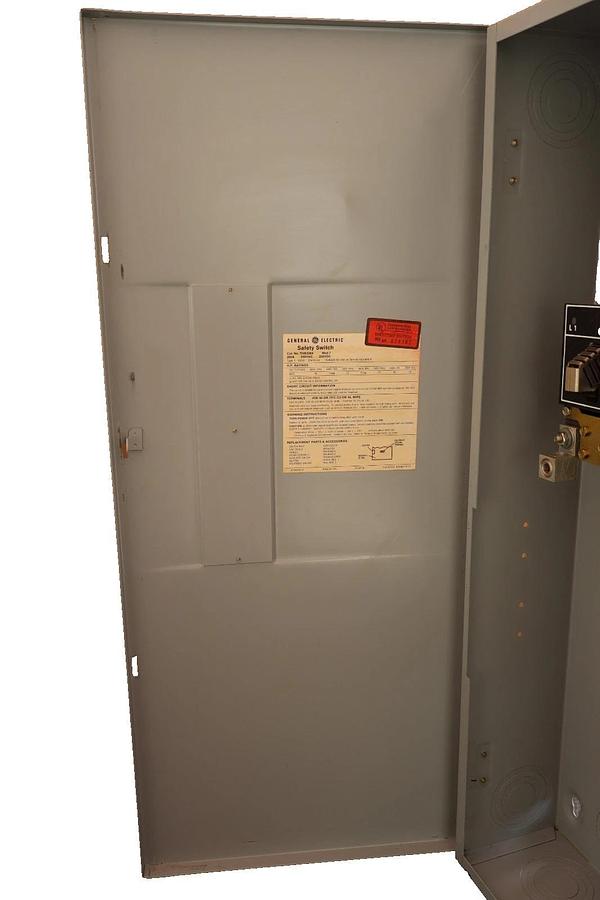 GE 200A Safety Switch Non-Fusible Enclosure Disconnect 250VDC THN3364 3Pole