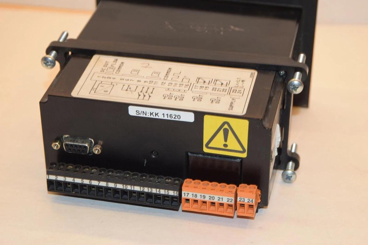 Used KESSLER-ELLIS ST1L1B0P 85-127Vac .11Va 50/60Hz Display Panel