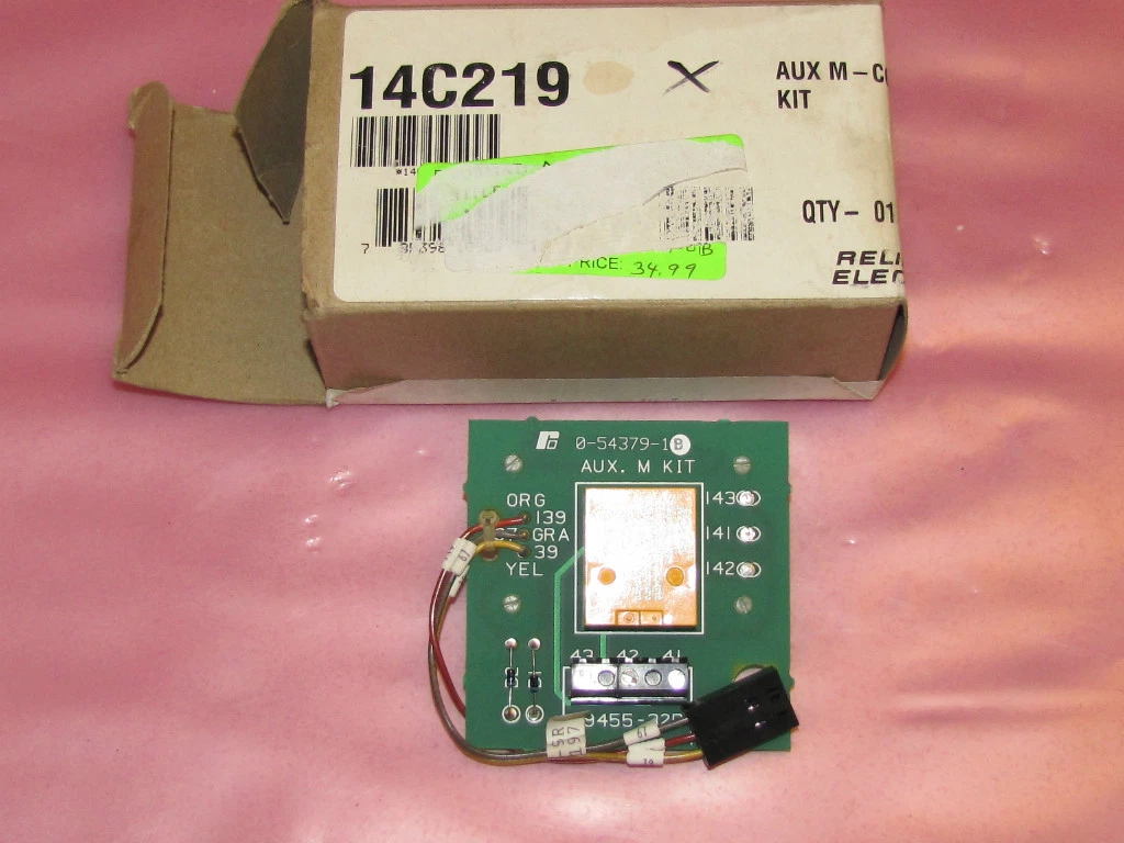RELIANCE ELECTRIC 0-54379-1B 0543791B AUX M-CONTACT NEW