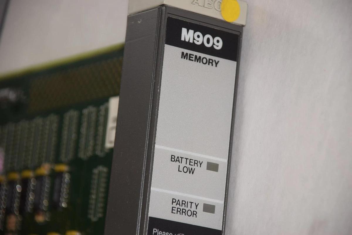 Used AEG / MODICON M909 M909-022 M909022 REV B MEMORY MODULE