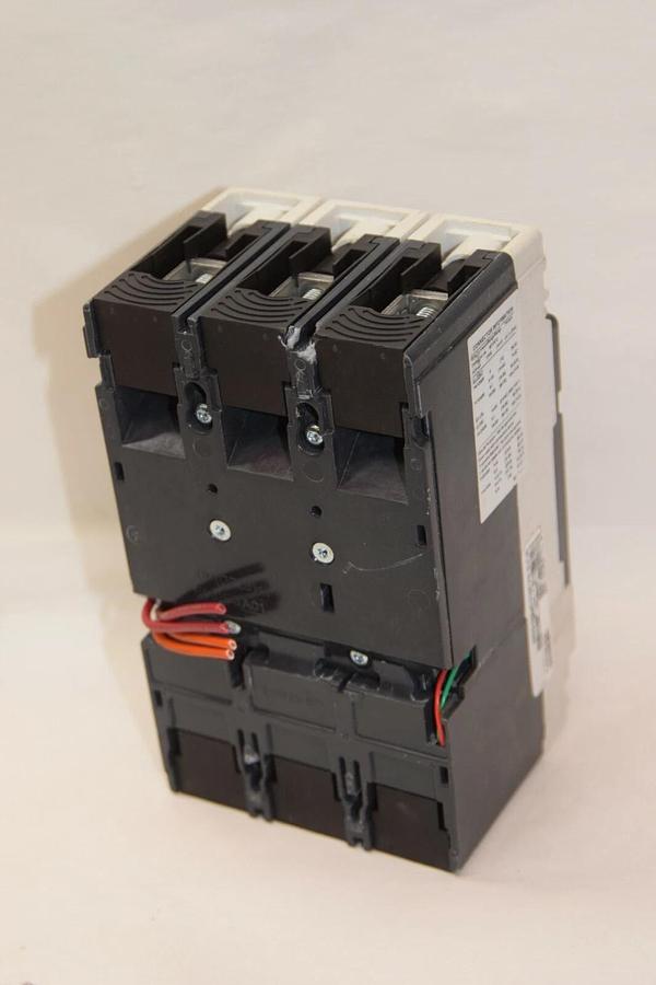 Used SIEMENS 3VL2510-2PE33-0AA0 HDK3T100F 3VL9210-6PE30 100A  HDK3T100 100 Amp 100 A