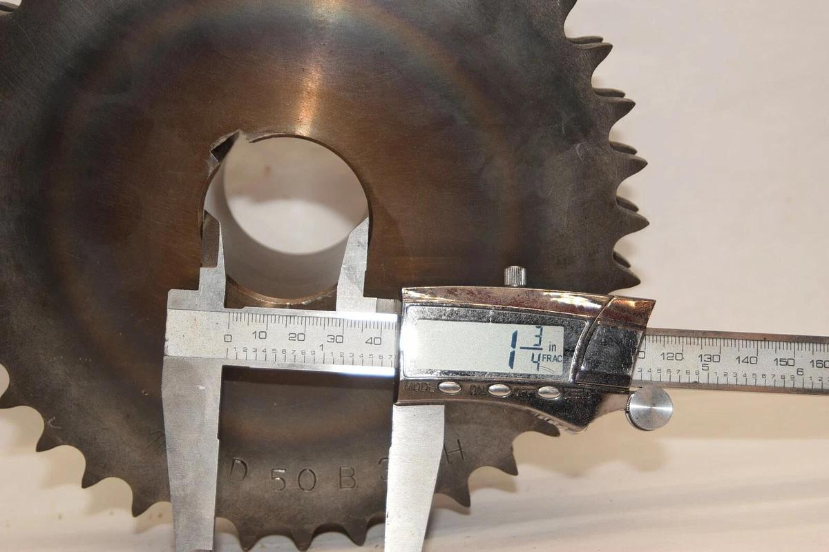 (NEW) MARTIN D50B37H 37 Teeth 1-3/4" Bore Double Row Sprocket