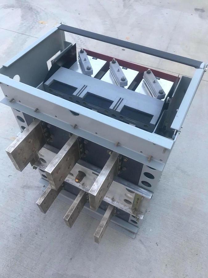 Used GE StaticTransfer Switch 10300309 PowerBreak Substructure TDOS25 2500A TD0S25